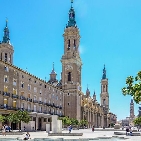 A Orillas Del Pilar Con Parking Zaragoza Bagian luar foto