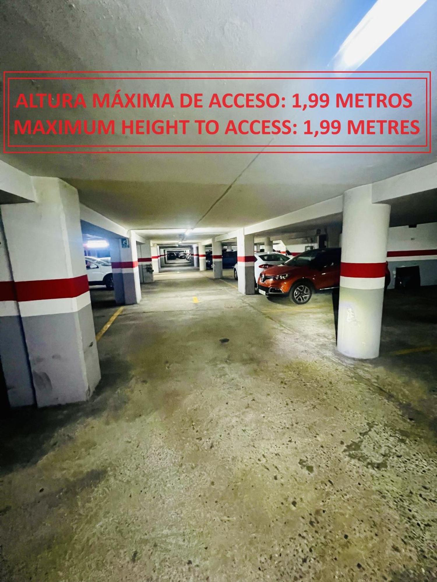 A Orillas Del Pilar Con Parking Zaragoza Bagian luar foto