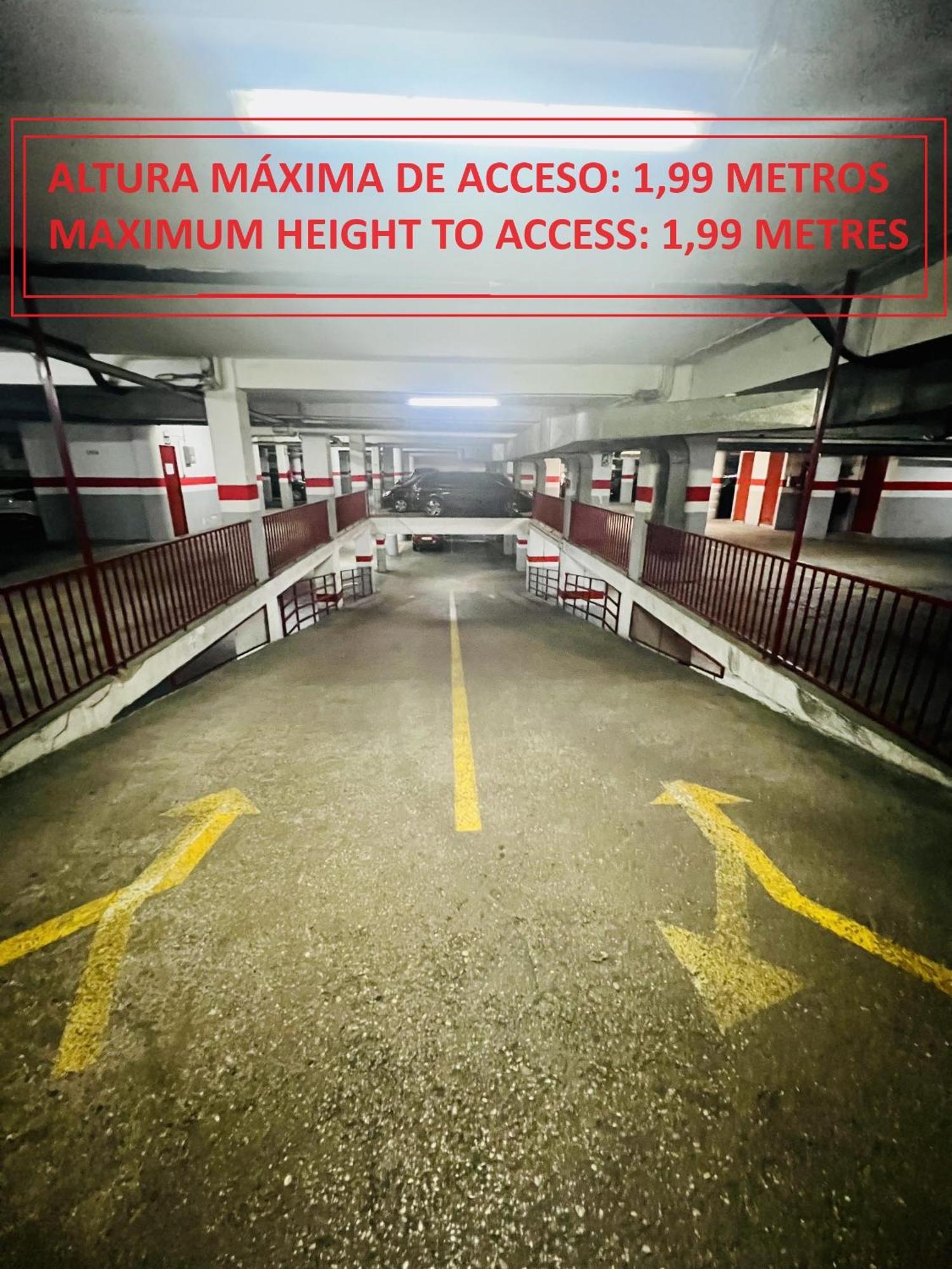 A Orillas Del Pilar Con Parking Zaragoza Bagian luar foto